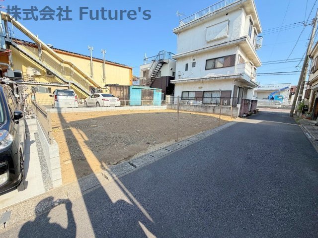 吉川市栄町　新築戸建　全1棟の前面道路含む現地写真|前面道路含む現地写真です。