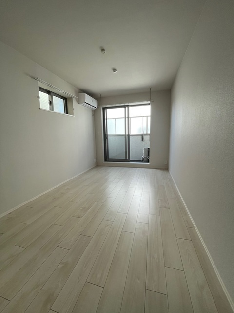ＤＥＬＩＣＩＯＵＳ　ＬＩＦＥ　ＡＰＡＲＴＭＥＮＴＳの洋室