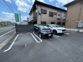 【駐車場】
