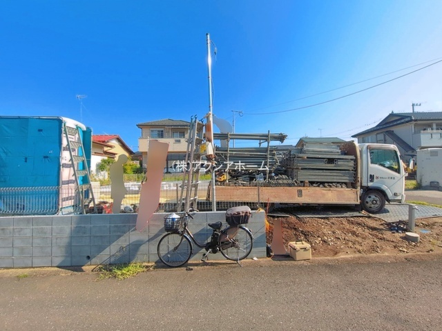 入間市野田・全1棟　新築一戸建　～並列駐車2台可～