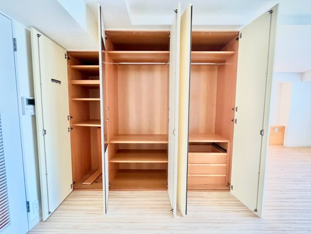 メゾンドール高田馬場の収納|2026.08.24撮影

現地ご見学希望・資料請求などお気軽にお問い合わせ下さい！
03-5990-5201