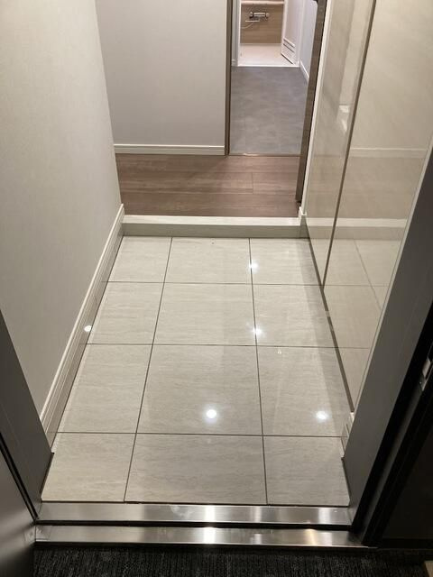 ファインクレスト巣鴨の玄関