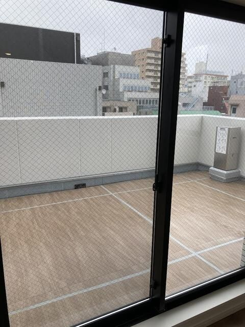 ファインクレスト巣鴨のバルコニー