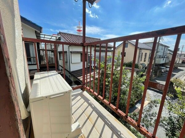 市川市稲荷木一丁目　戸建のバルコニー