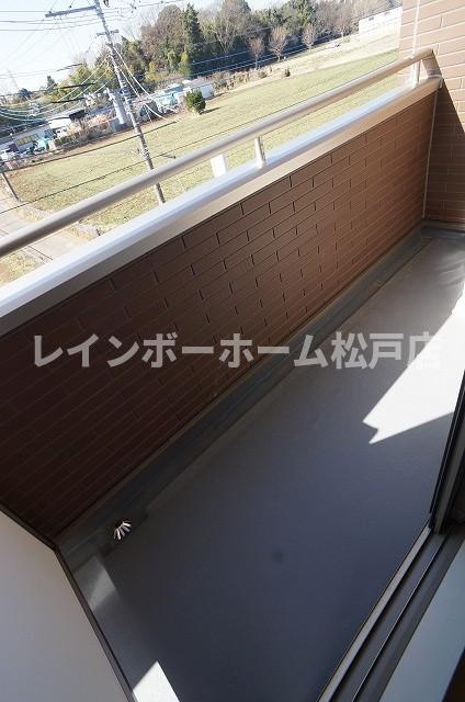 ラ　ラ　トマート　Aのバルコニー|バルコニーがあります