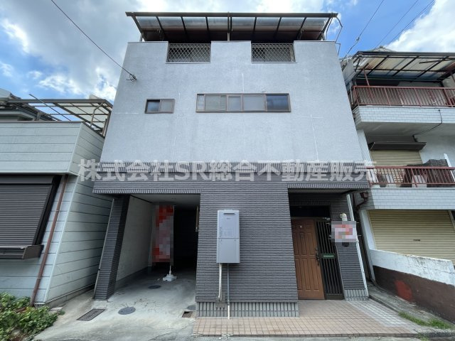 吉松2丁目中古戸建の外観|2沿線2駅利用可♪住環境充実！（小中学校・コンビニ・飲食店が徒歩10分圏内）