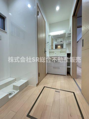 吉松2丁目中古戸建の脱衣所|室内洗濯機置場もございます！