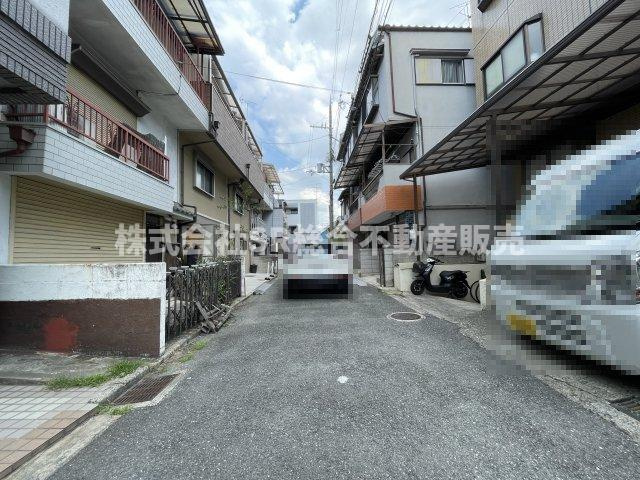 吉松2丁目中古戸建の前面道路含む現地写真|前面道路含む現地写真です