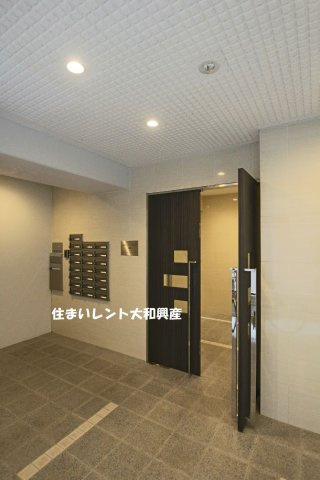 大和ステーションヒルズ弐番館のエントランス