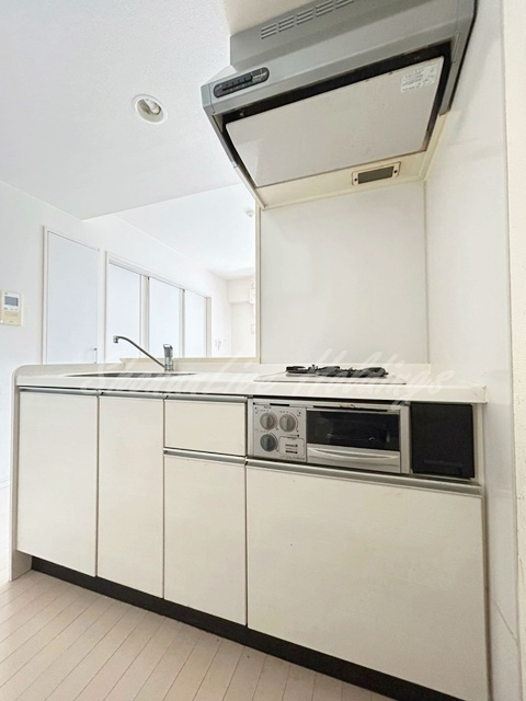 藤沢市藤沢の賃貸マンションのキッチン