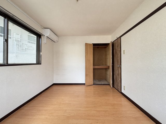 川崎市多摩区菅１丁目の賃貸マンションの洋室
