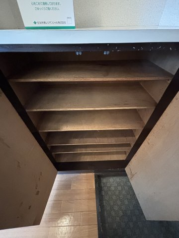 川崎市多摩区菅１丁目の賃貸マンションの収納