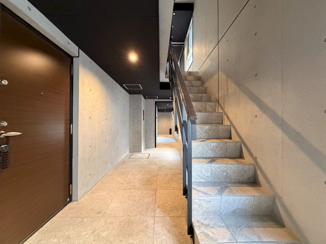 ＧＲＡＮ ＰＡＳＥＯ吉祥寺のロビー|落ち着いたロビーです