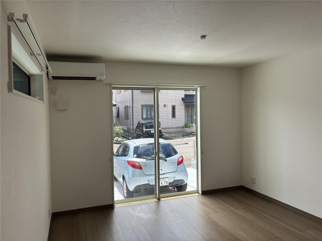 【居間・リビング】山田自由ケ丘賃貸住宅