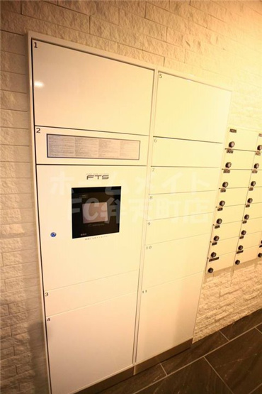 【その他共用部分】 | エスリード弁天町グロリア | 宅配BOXがあります