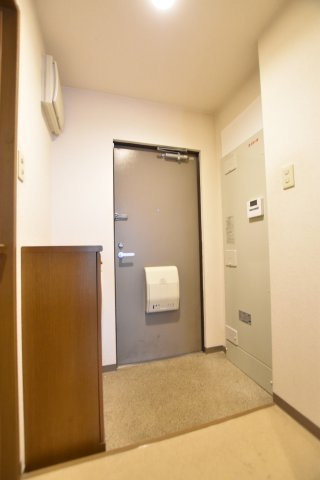 ラポール帝塚山の玄関