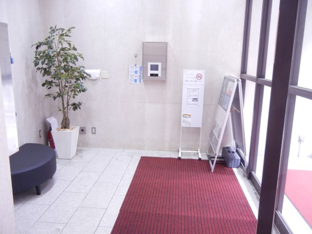 グラン・ビルド岩城のエントランス