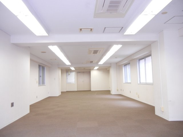 グラン・ビルド岩城のロビー