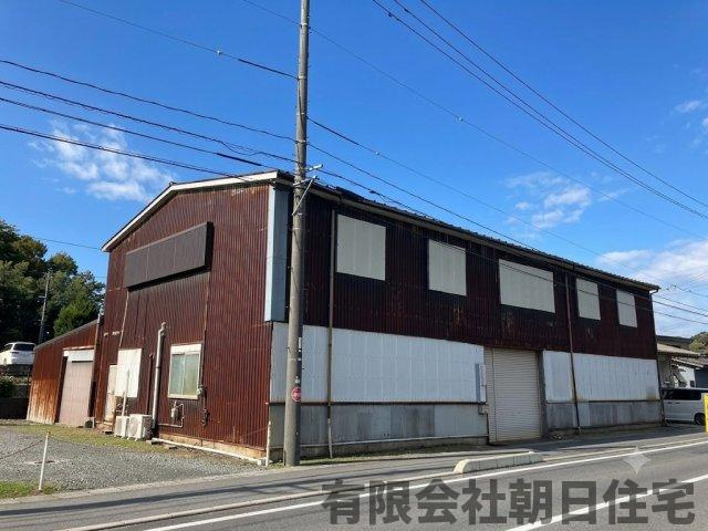 【外観】 | 松江市馬潟町 倉庫＋土地  準工業地域 | 落ち着いた雰囲気の外観です