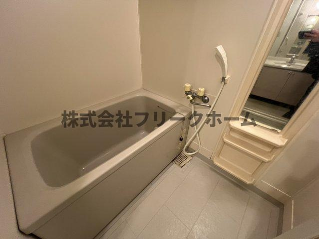 コーボック新小金井の浴室