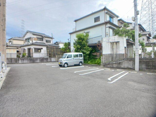 カルム　ドミールの駐車場|カースペースがあります