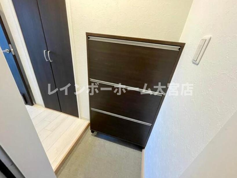 ルストーレ白岡の玄関|別部屋参考写真