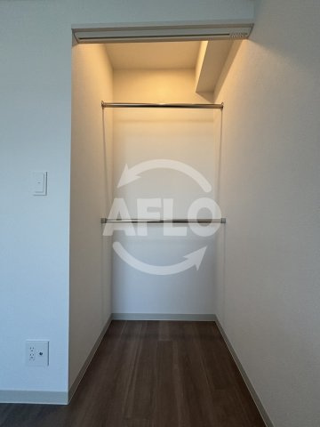 アーバネックス南森町WEST　堀川小学校区の収納|アーバネックス南森町WEST　クローゼット