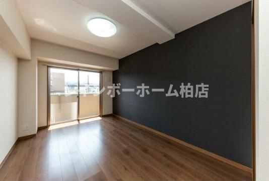 特典：仲介手数料が50％OFFです‼の洋室|個人の部屋や寝室として使える洋室です