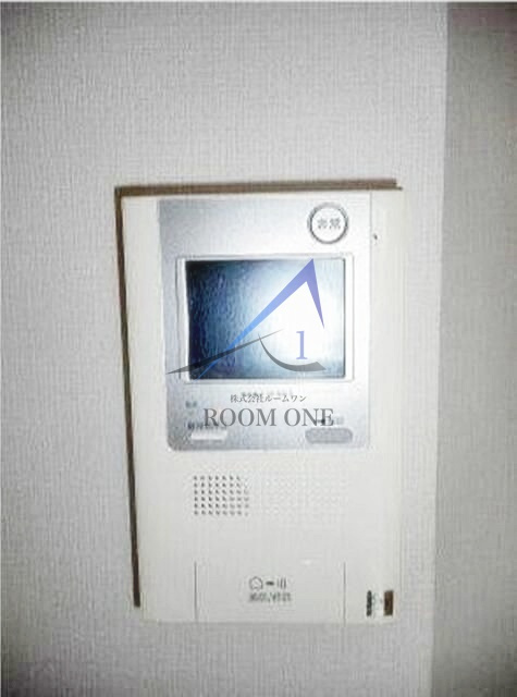 アイリス壱番館のセキュリティ|モニター付きインターホンです。