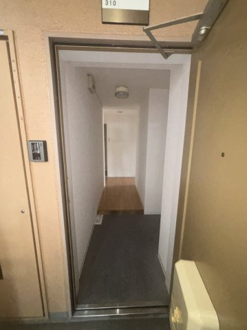 ホワイトハイツカドタ