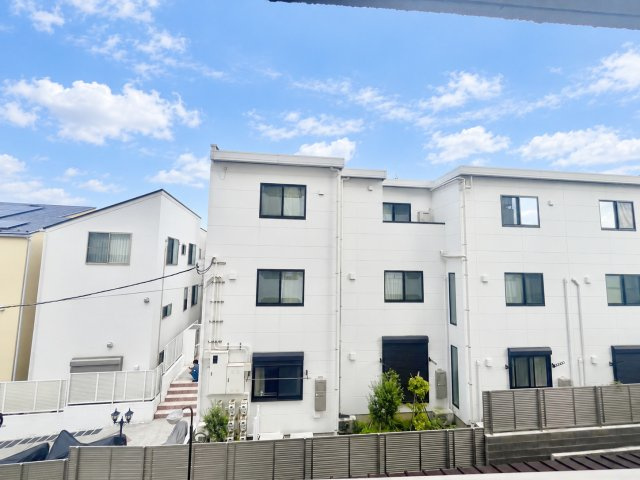 パシフィック文京マンションの展望|2026.08.21撮影

現地ご見学希望・資料請求などお気軽にお問い合わせ下さい！
03-5990-5201