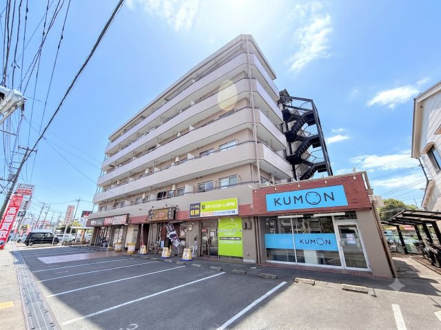 シャトレー戸塚ガーデンの外観|◆住宅ローンのご相談や周辺環境のご案内も含め、ローンに詳しい、地元に詳しいスタッフがお出迎えさせていただきます。お気軽にご相談ください。