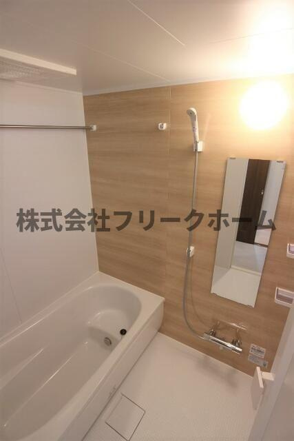 三鷹市下連雀７丁目の賃貸マンションの浴室