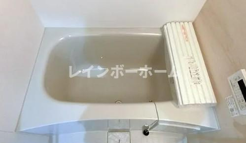 イーリングの浴室|コンパクトで使いやすいお風呂です