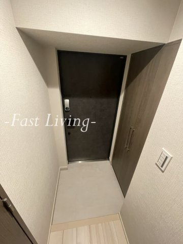 デュオフラッツ飯田橋WESTの玄関