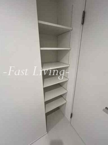 TAZ Buildingの設備