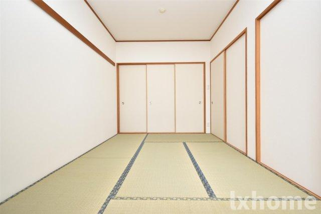 マウントビュー西田中の玄関