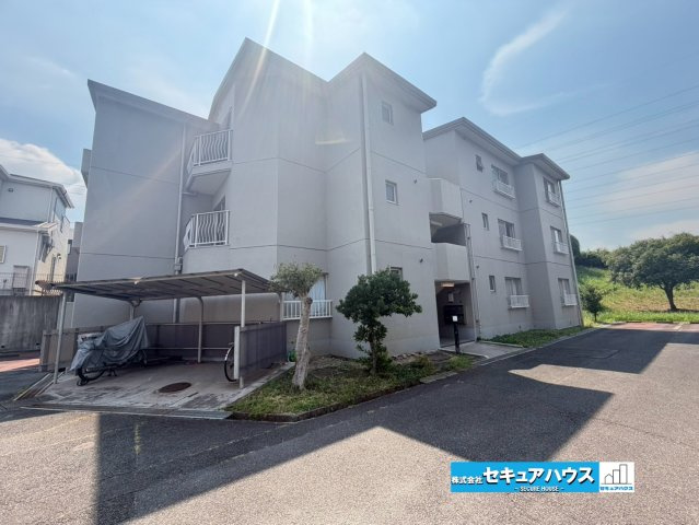 【中古マンション】洞ヶ山テラスハウスの外観|事前予約にて現地ご見学いただけます！お気軽にお問い合わせください♪
■株式会社　セキュアハウス■
住宅ローンに強く、知識、経験豊富なスタッフ在籍
お客様に寄り添い、ご成約後もサポート致します。