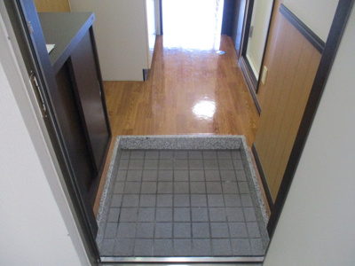 【玄関】 | セレクション壺屋 | 写真は別のお部屋となっております。