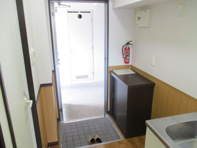 【玄関】 | セレクション壺屋 | 写真は別のお部屋となっております。