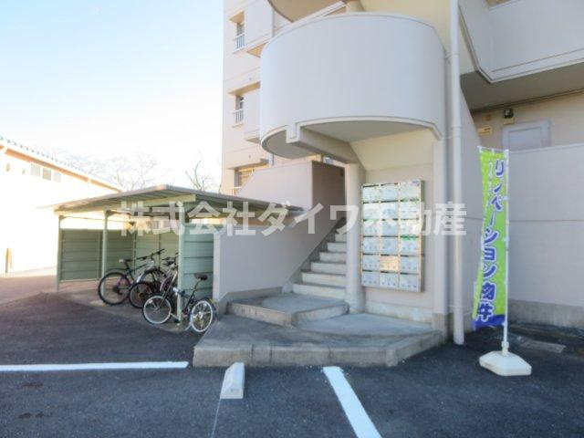マンション北極星のエントランス
