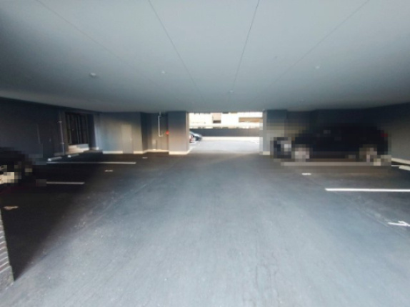 THE MUSE駅南の駐車場