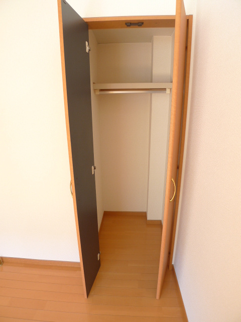 リラ中山の収納