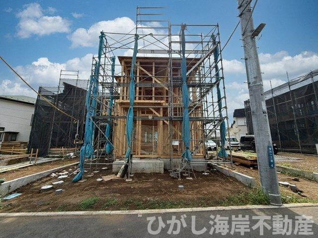 茅ヶ崎市香川１丁目　新築戸建　全6棟の外観|8月17日撮影　建築中　現地外観