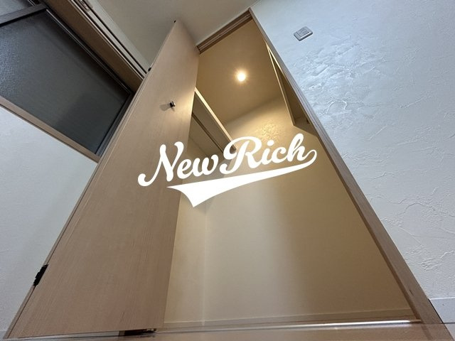 藤岡市立石のアパートの収納