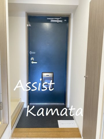 パレス川端の玄関|写真は同タイプの別号室です