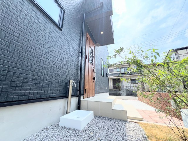 武蔵村山市学園1丁目　全1棟　新築戸建の庭