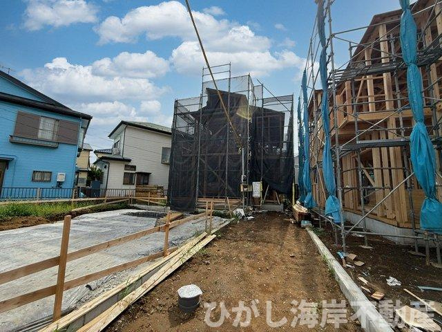 茅ヶ崎市香川１丁目　新築戸建　全6棟の外観|8月17日撮影　建築中　現地外観
