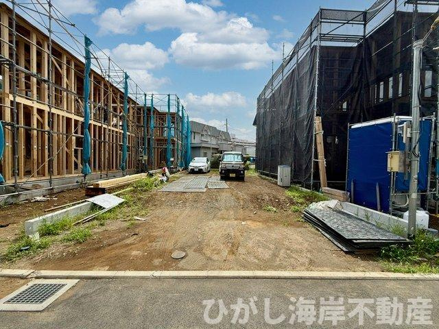 茅ヶ崎市香川１丁目　新築戸建　全6棟の外観|8月17日撮影　建築中　現地外観