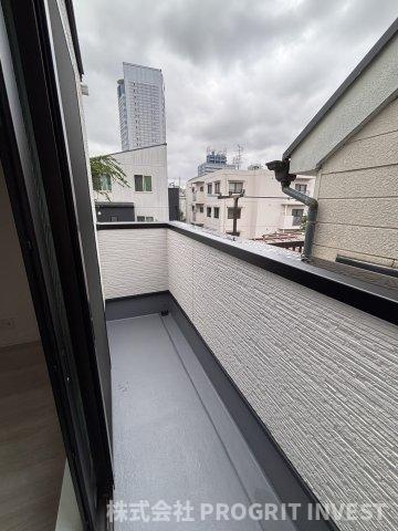 新築戸建・渋谷区本町一丁目のバルコニー|3階洋室（約8.0帖）のバルコニー